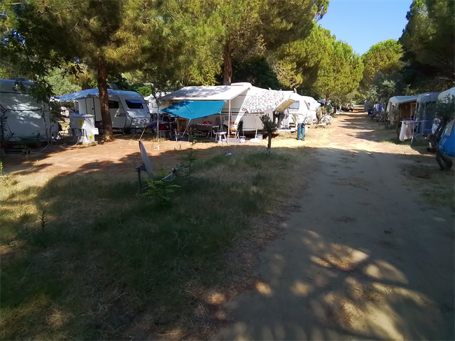 kum-otel-karavan-camping-eceabat