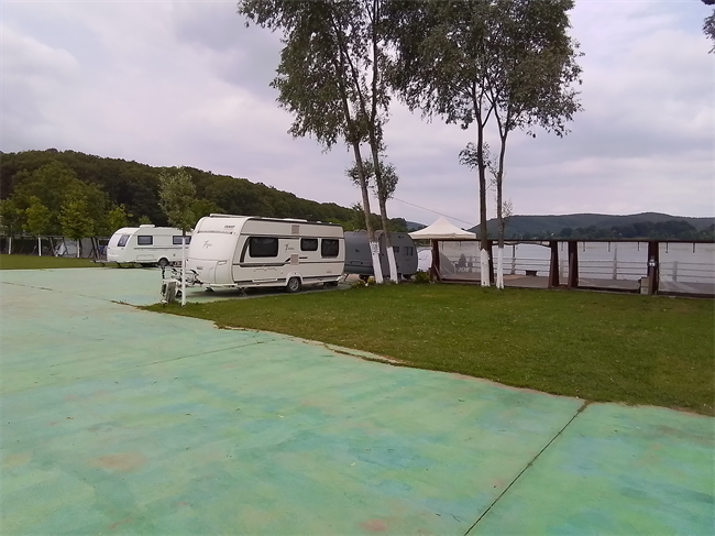poyrazlar-karavan-camping